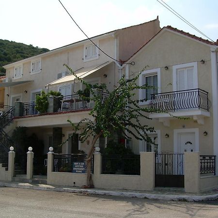 Starvillas Apartments And Studios Agia Efimia Buitenkant foto