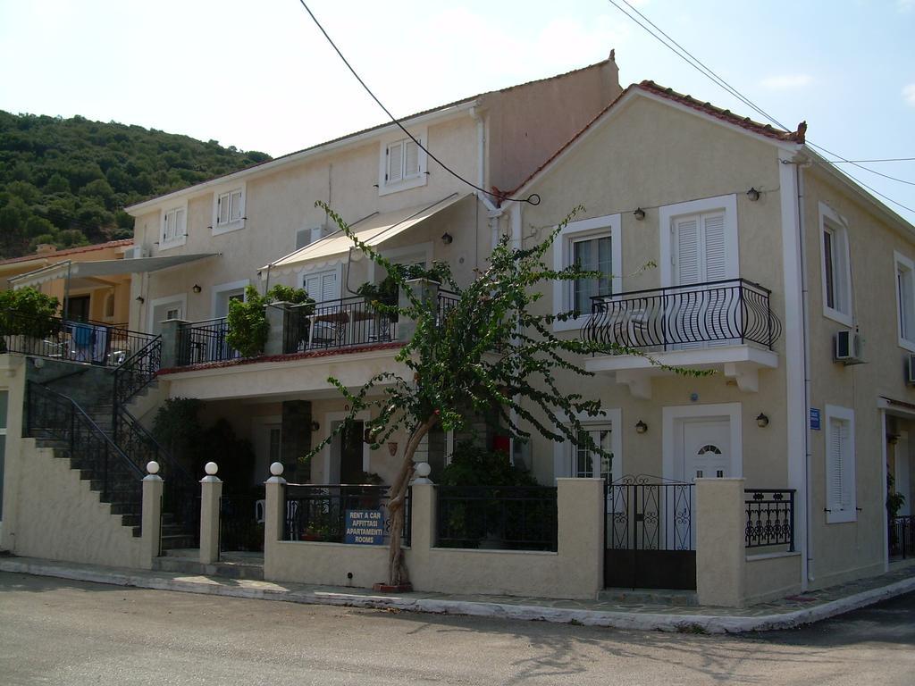 Starvillas Apartments And Studios Agia Efimia Buitenkant foto